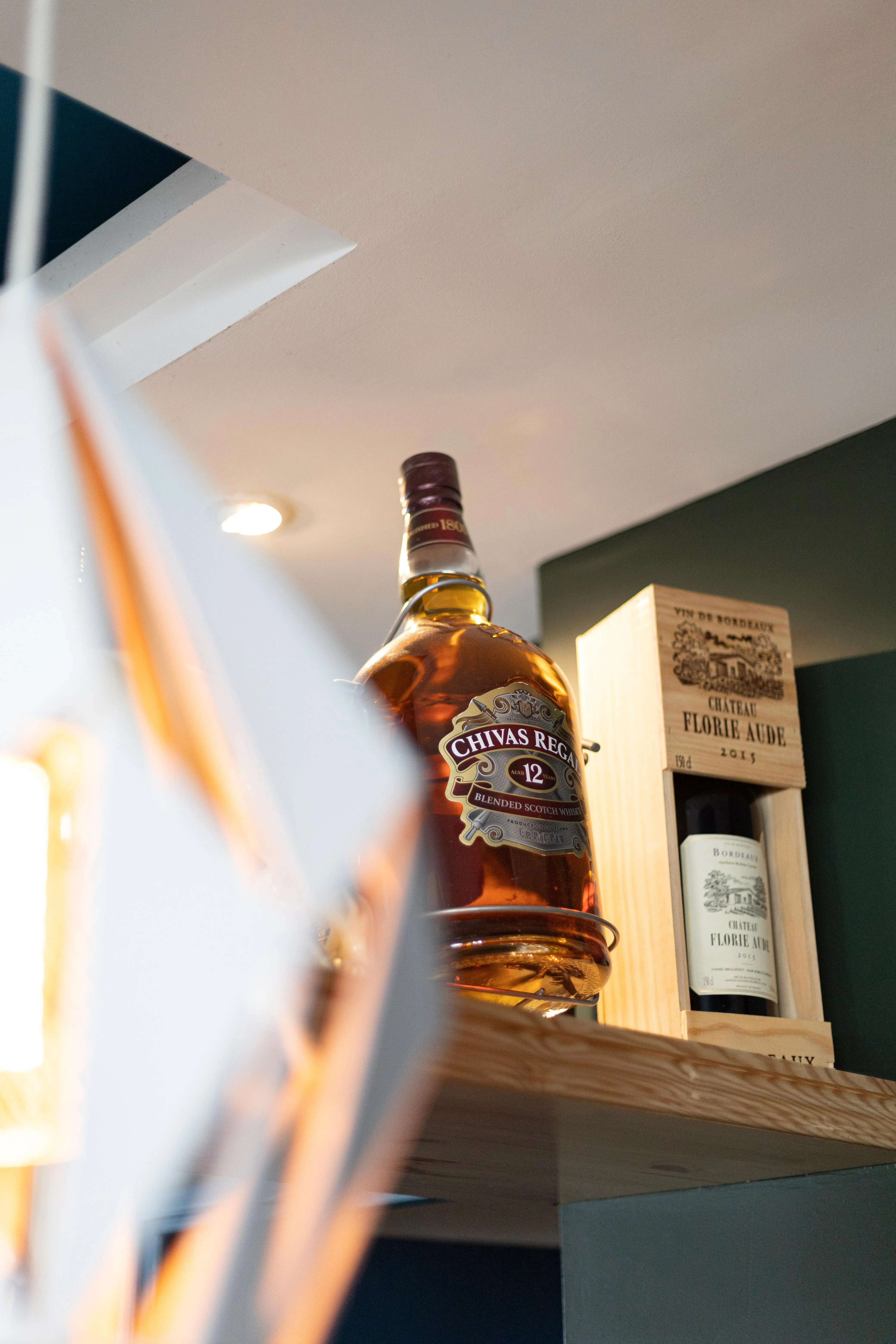Bouteille de whisky au bar